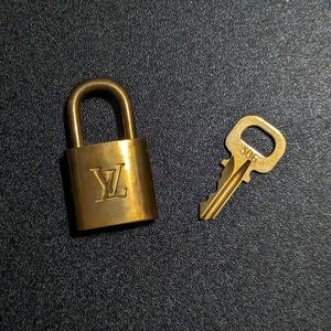 Louis Vuitton Lock and Key #306